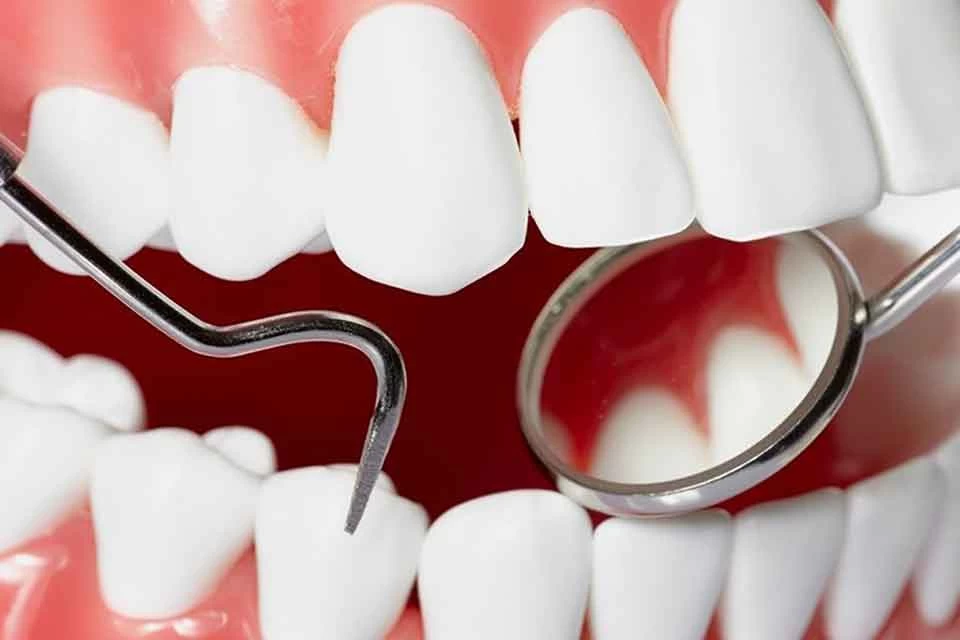 كليات طب الأسنان المعتمدة في مصر للوافدين